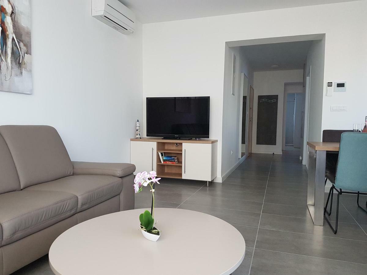 Apartment Aria Exclusive Petrcane Exterior photo