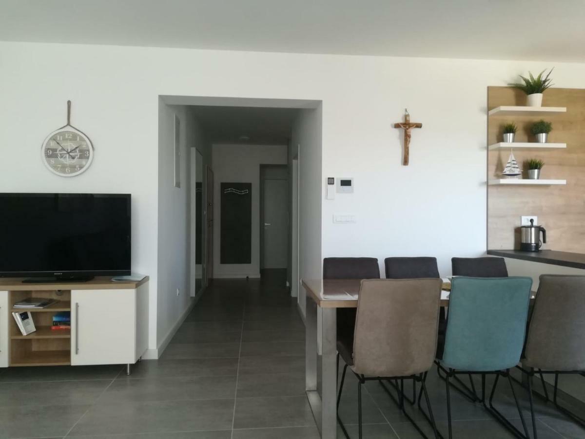 Apartment Aria Exclusive Petrcane Exterior photo